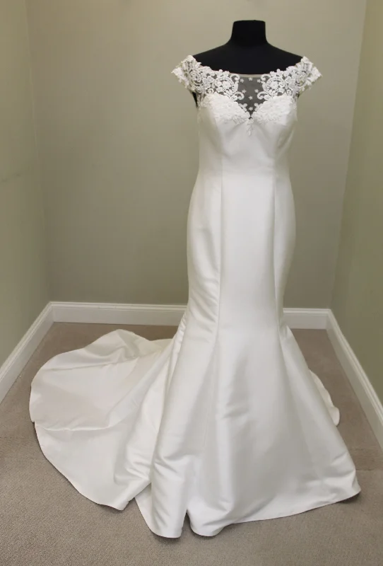 Justin Alexander 4010 A-line unclassified dresses