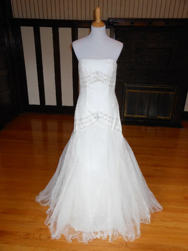 Justin Alexander Chic unclassified dresses