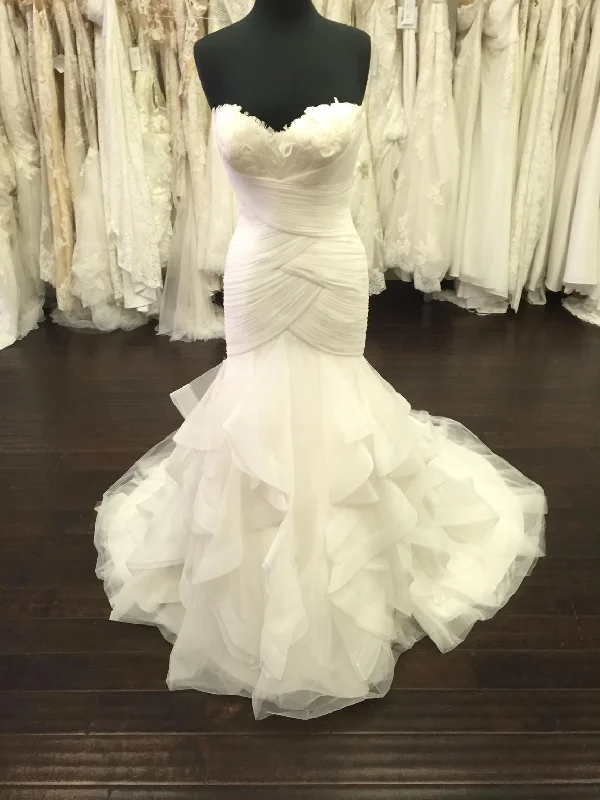 Pronovias Ledurne Bright color unclassified dresses