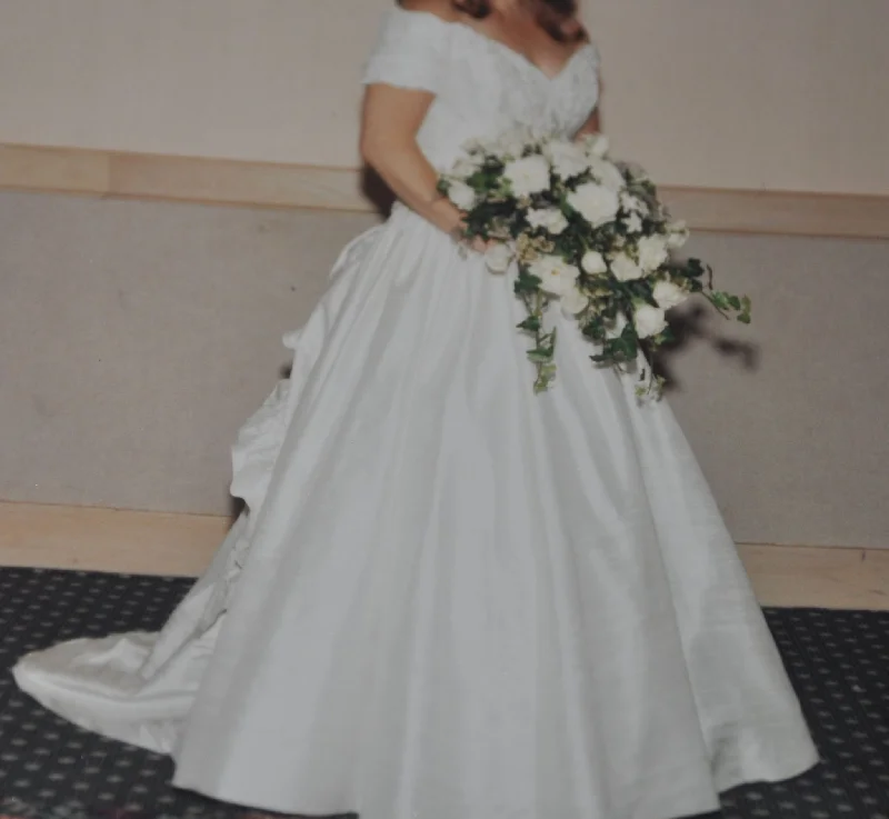 Jessica McClintock Travel unclassified dresses