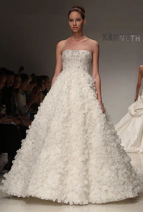 Kenneth Pool Elegant evening unclassified dresses