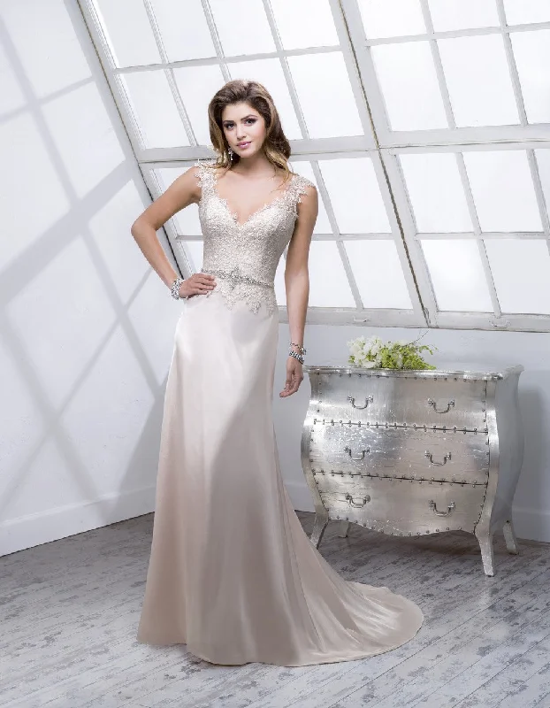 Sottero & Midgley Sexy unclassified dresses