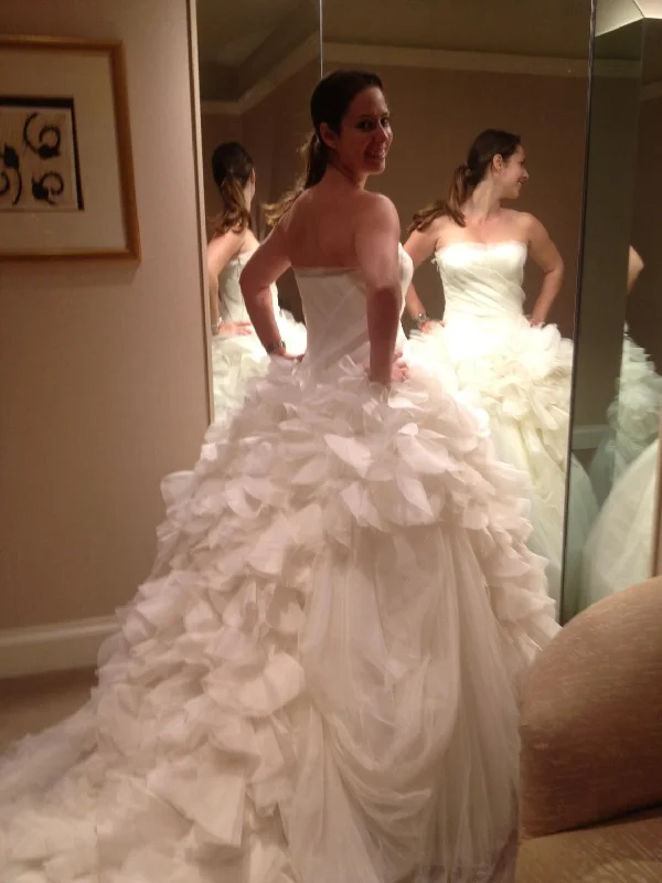 Vera Wang Beaded unclassified dresses